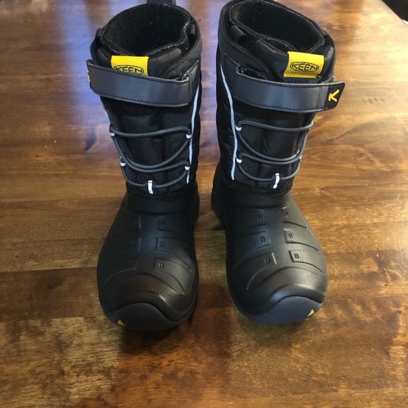 keen lumi waterproof boots